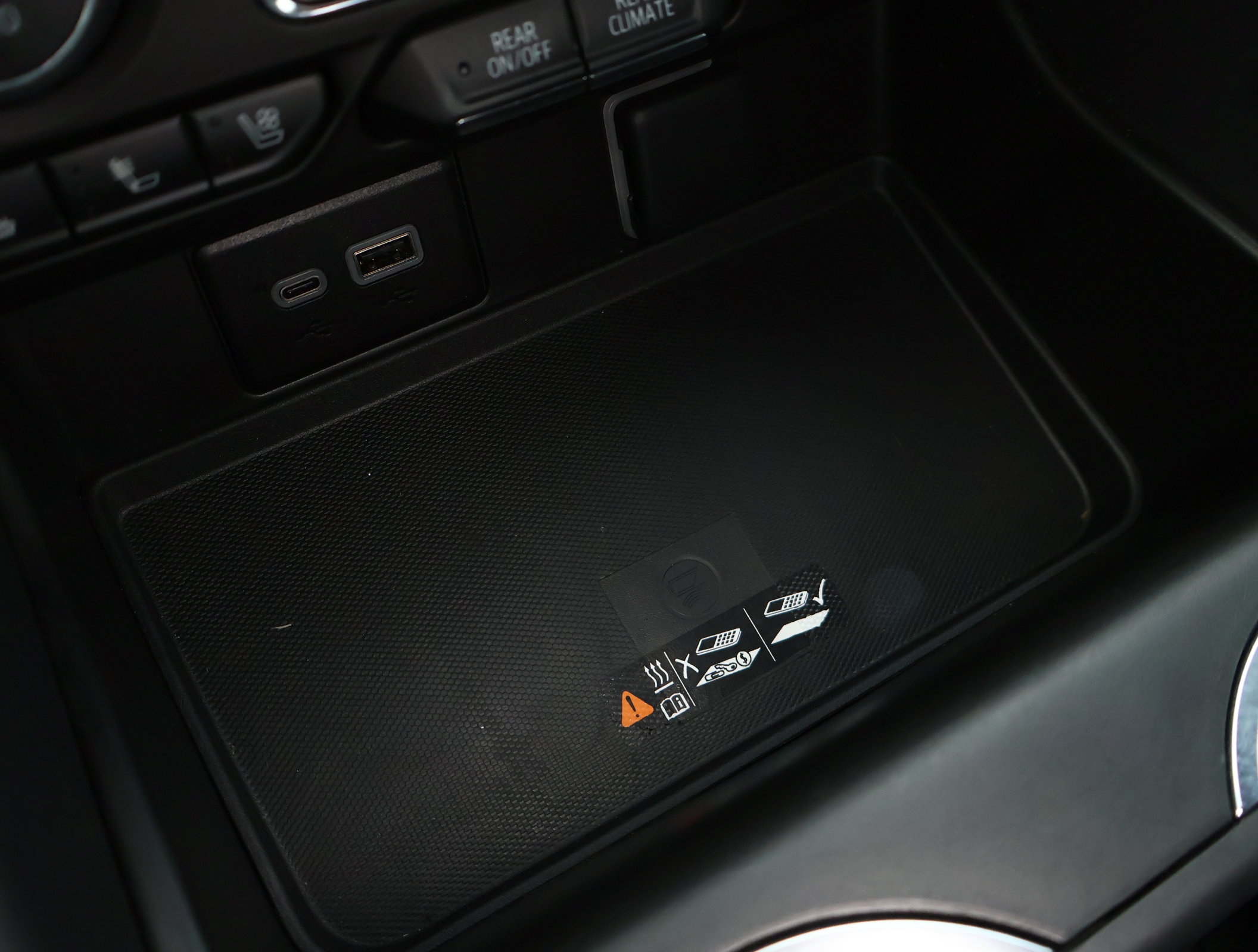 Certified 2024 Chevrolet Tahoe High Country image 24