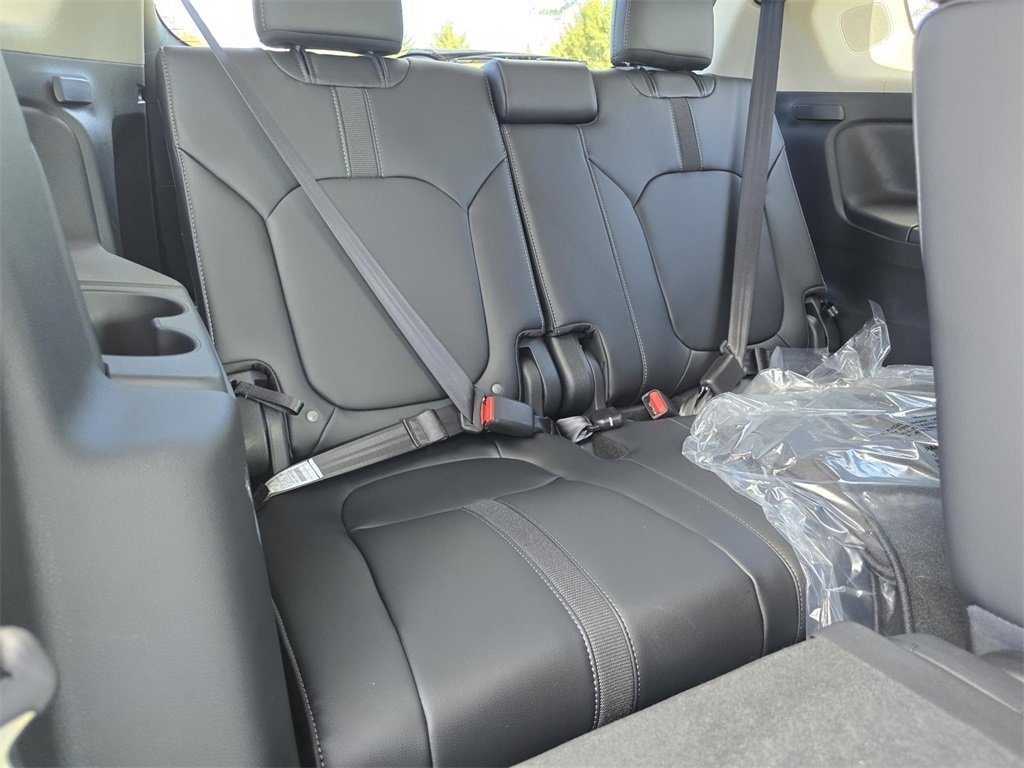 New 2025 Honda Pilot Touring image 26