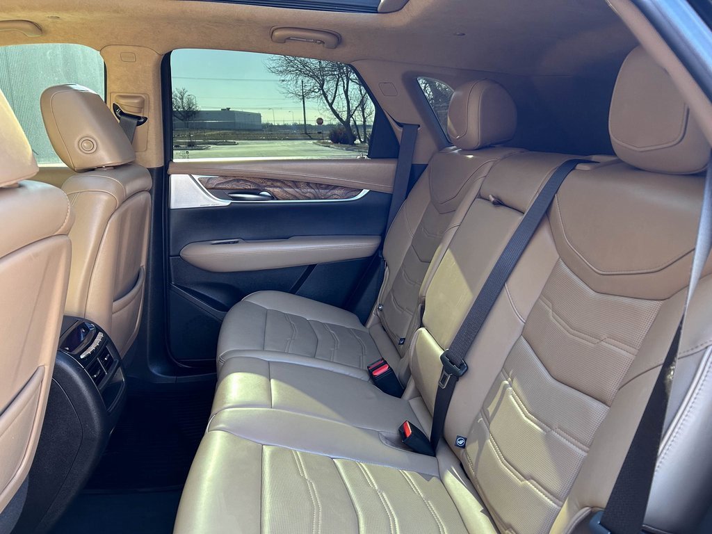 Used 2020 Cadillac XT5 Sportv w/ Platinum Package image 11