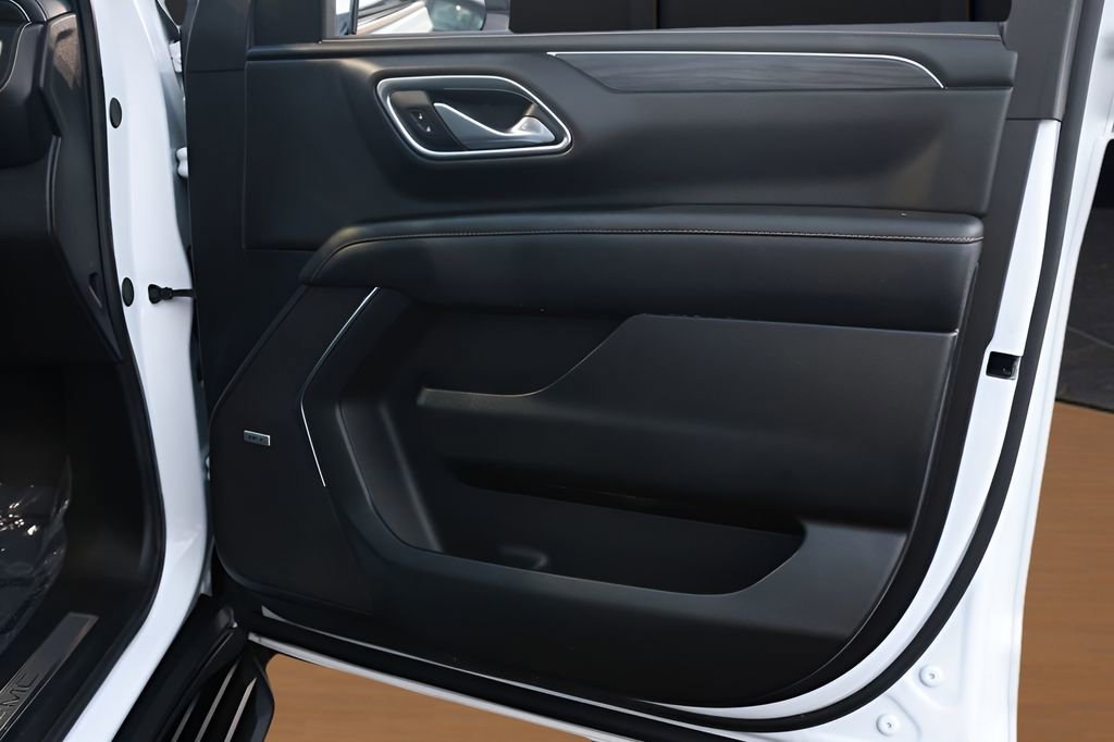 Used 2024 GMC Yukon SLT image 19