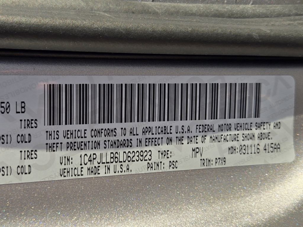 Used 2020 Jeep Cherokee Latitude Plus image 35