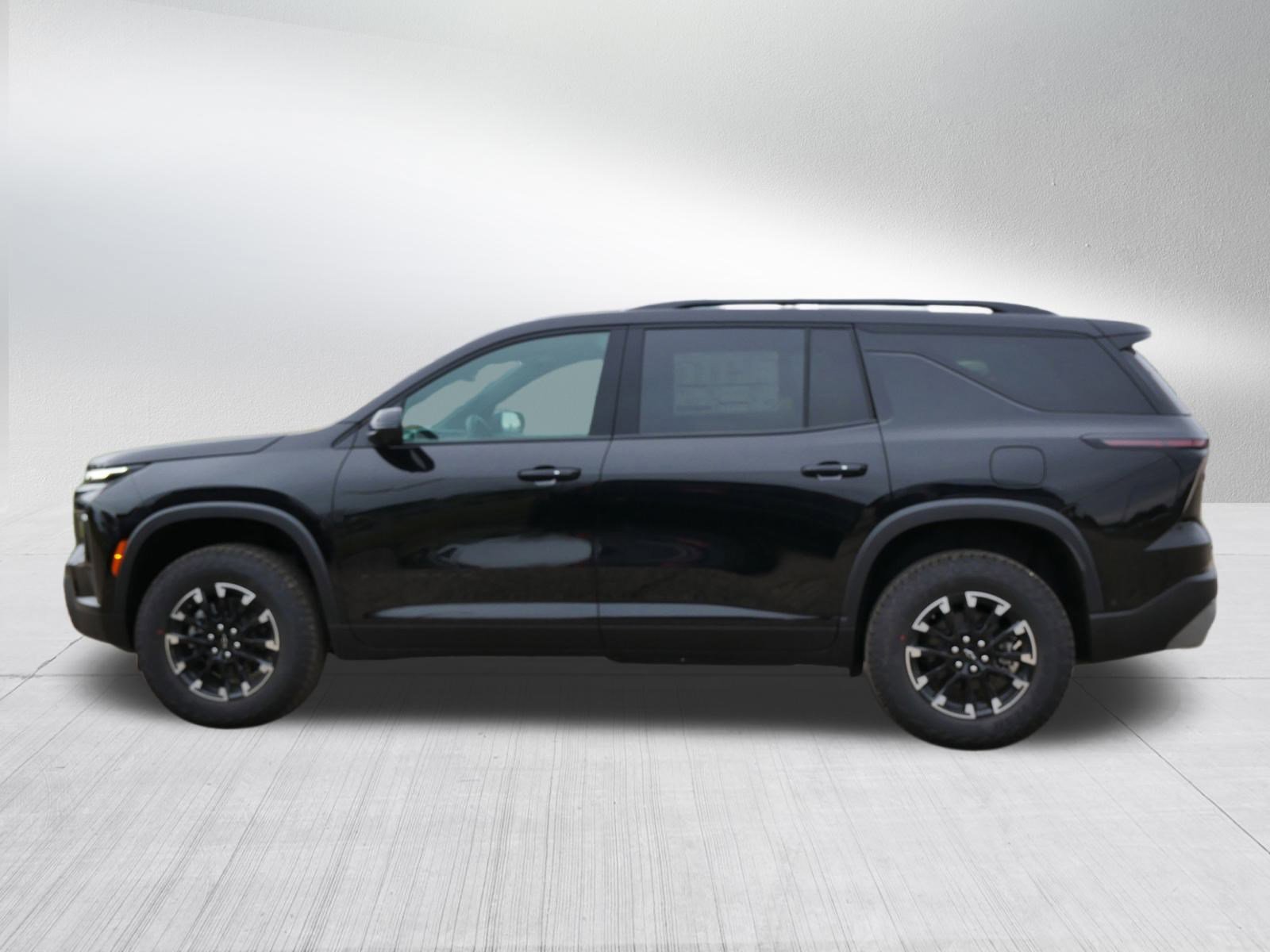 New 2026 Chevrolet Traverse Z71 w/ Enhanced Driving Package image 2