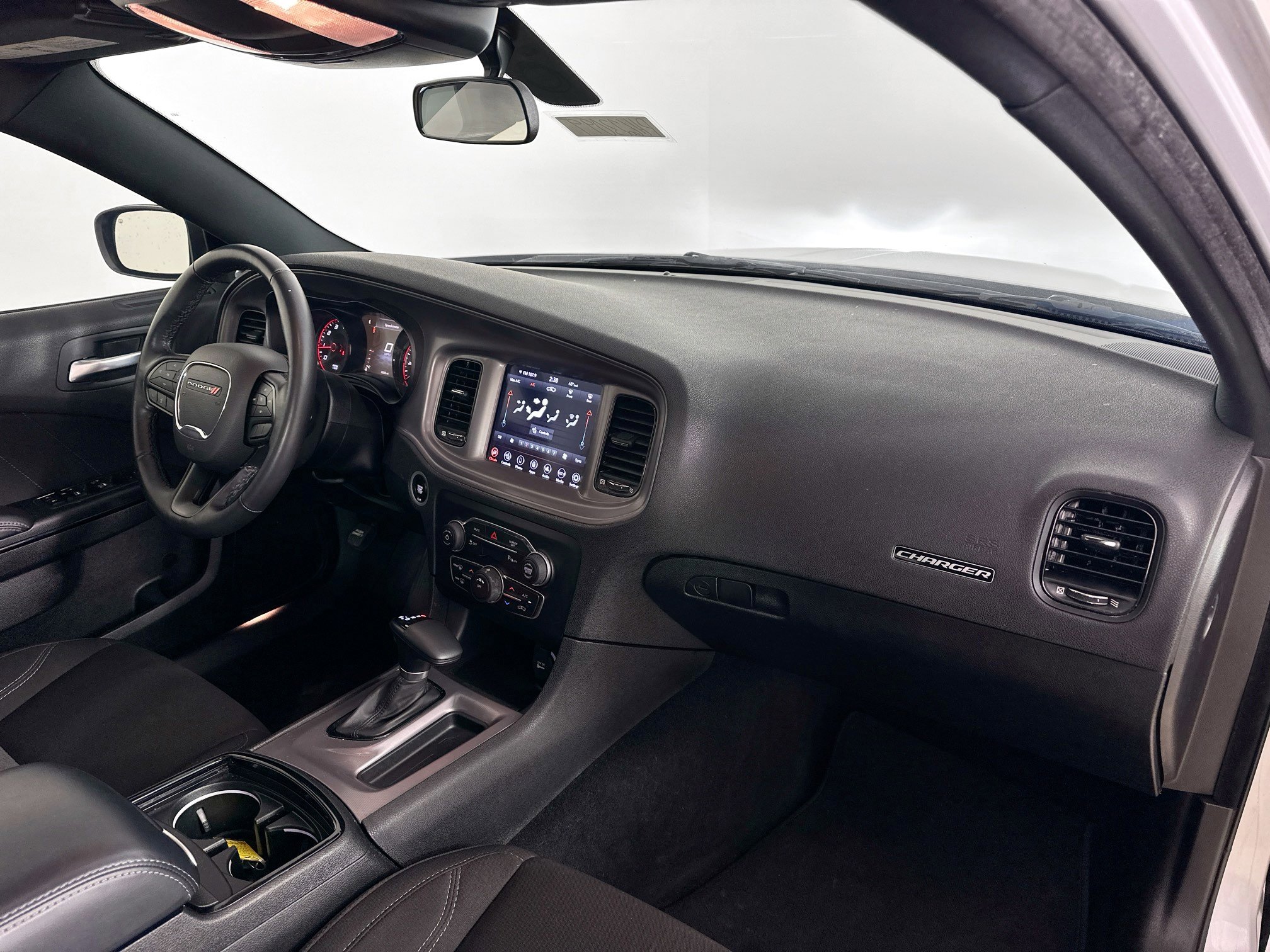 Used 2023 Dodge Charger SXT w/ Blacktop Package image 35