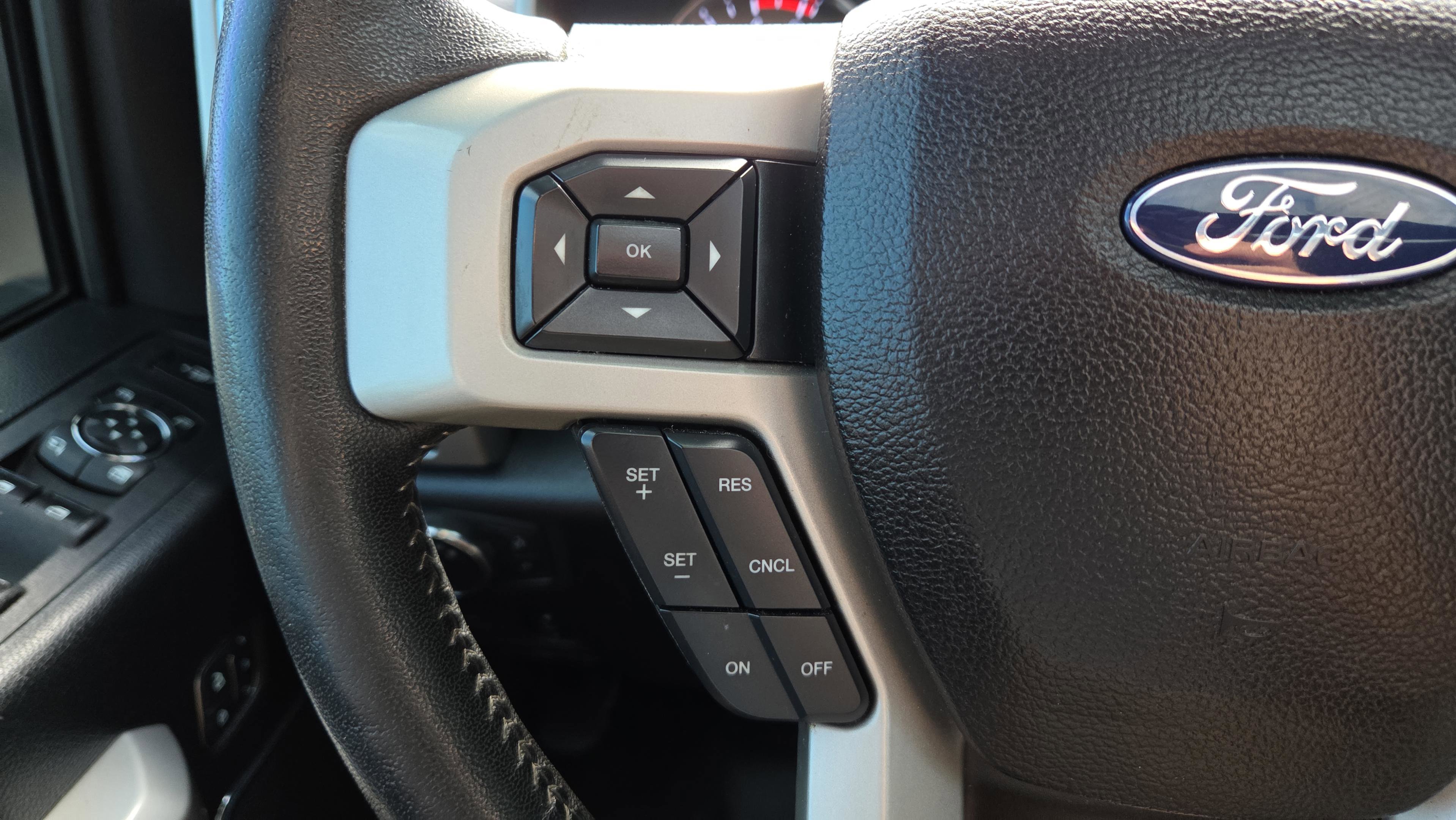 Used 2018 Ford F250 Lariat w/ Lariat Ultimate Package image 29