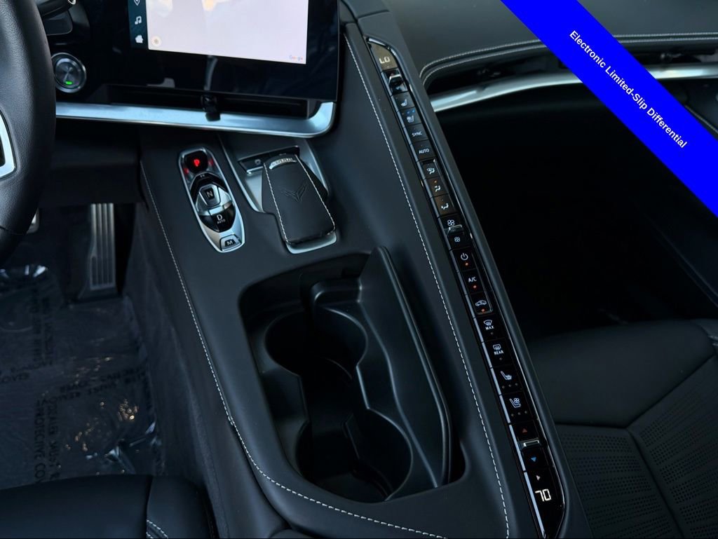 Used 2024 Chevrolet Corvette Stingray Premium Cpe w/ Z51 Performance Package image 17