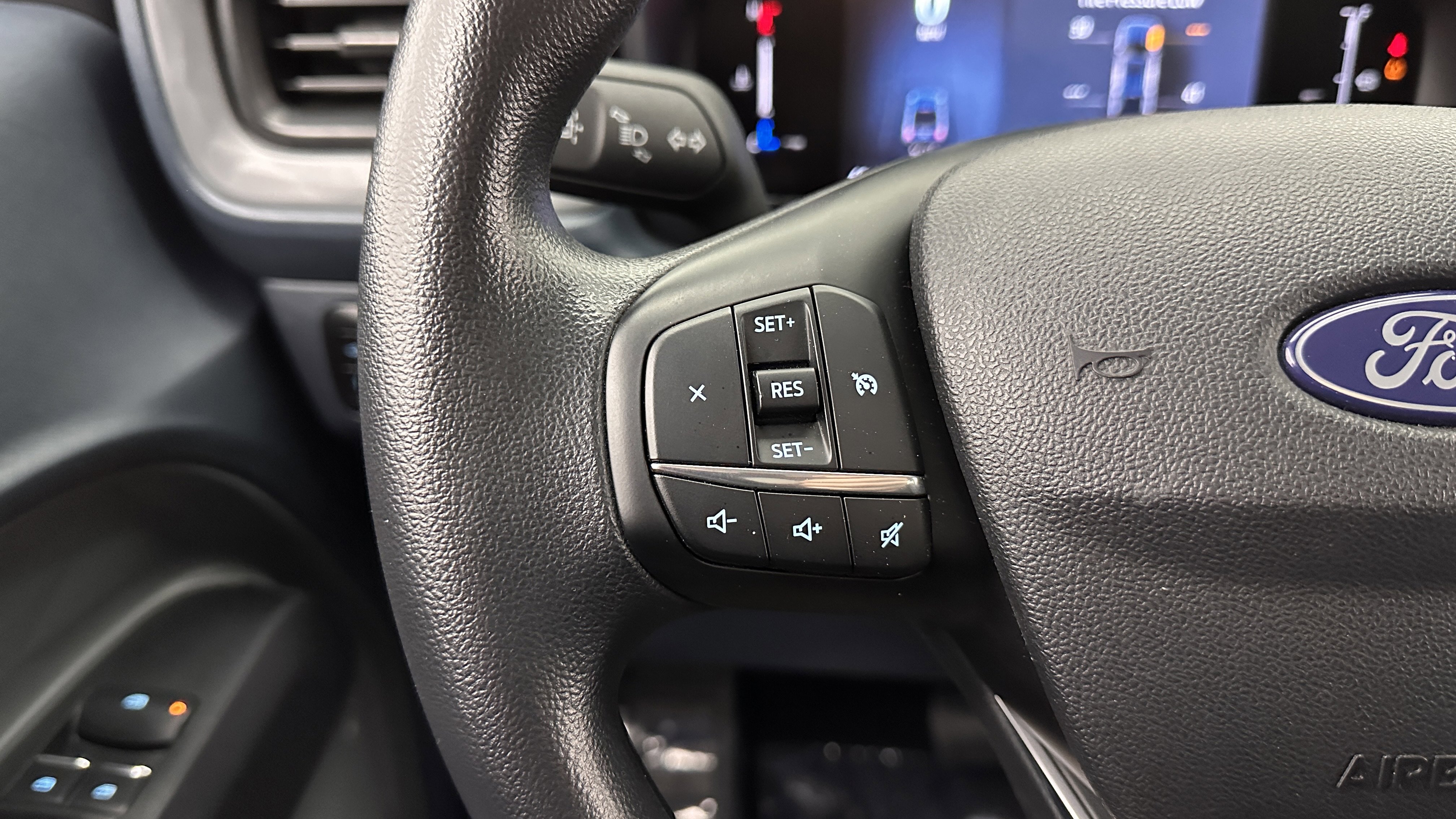 Used 2025 Ford Maverick XL FWD image 17
