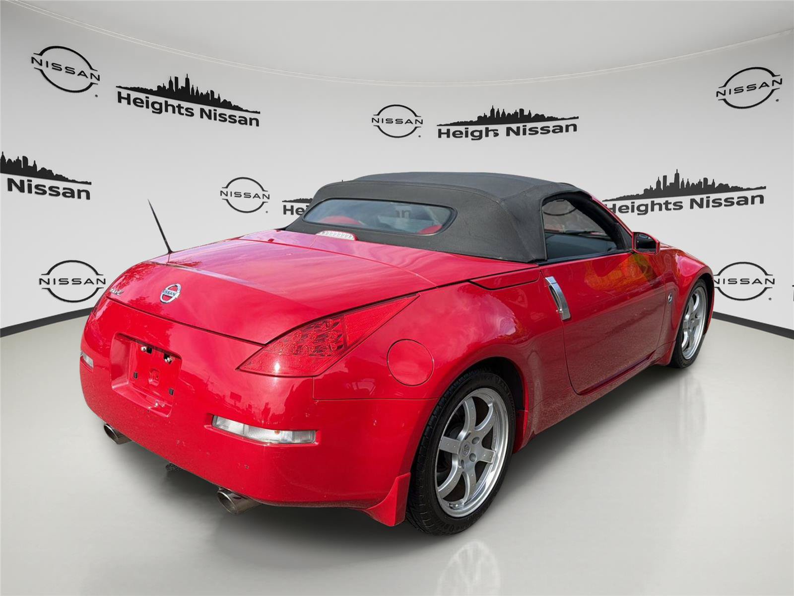Used 2006 Nissan 350Z Touring RWD image 7