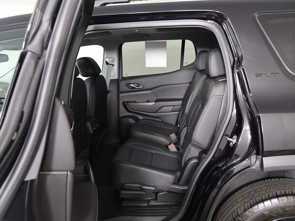 Used 2023 GMC Acadia SLT w/ Elevation Edition image 33