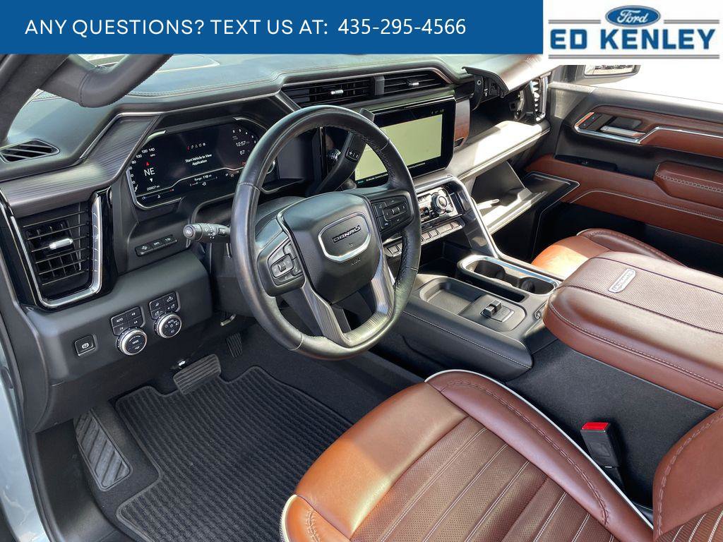 Used 2024 GMC Sierra 2500 Denali Ultimate w/ Max Trailering Package image 4