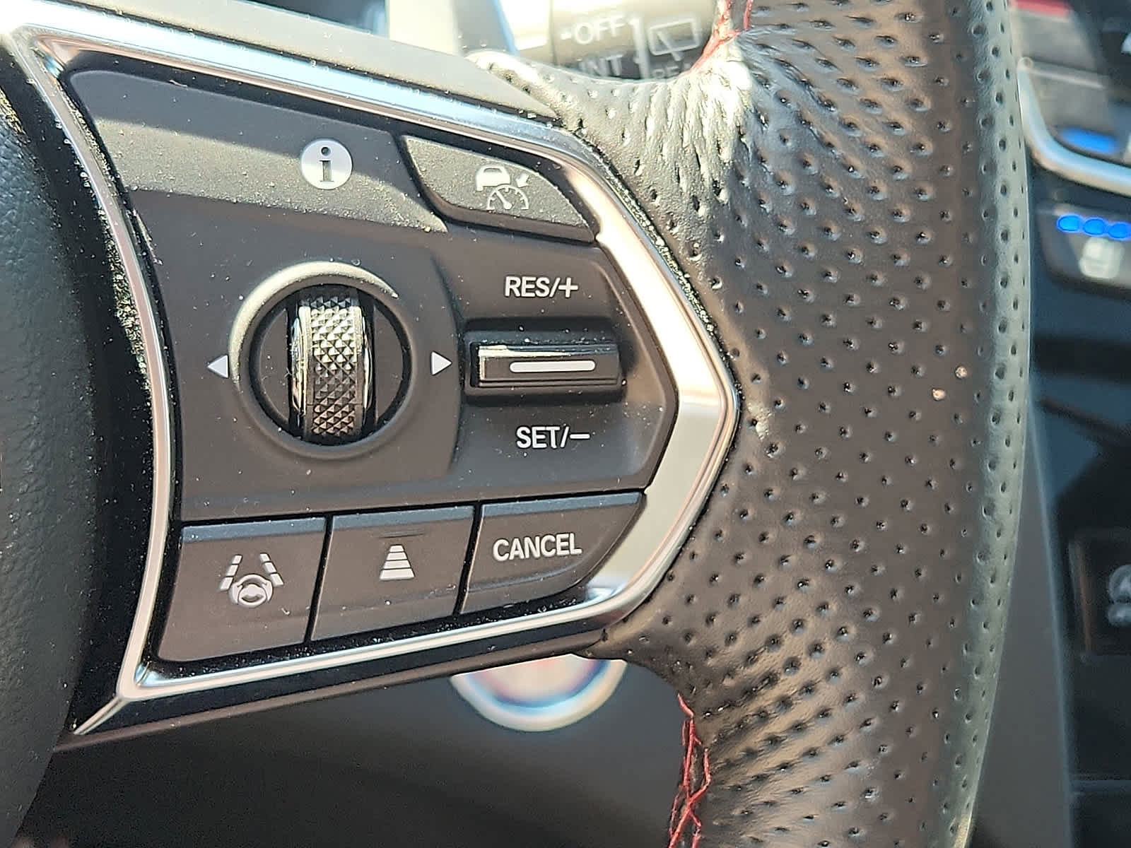 Certified 2025 Acura RDX A-Spec image 25