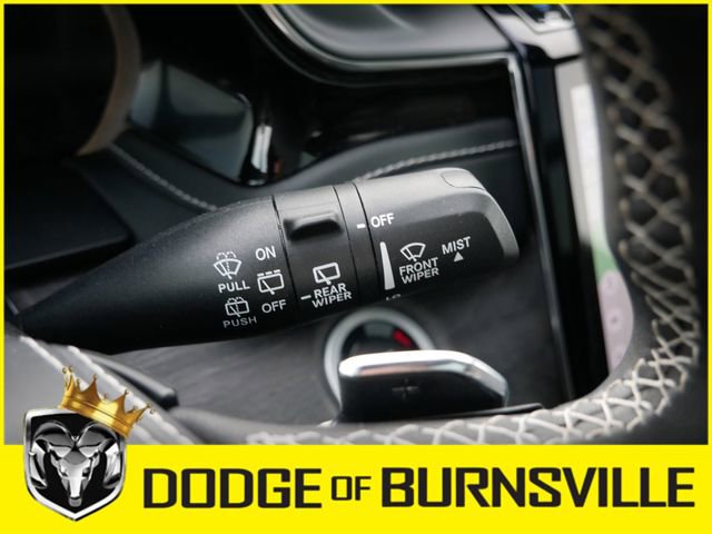 Used 2022 Jeep Grand Cherokee Overland w/ Luxury Tech Group IV image 28