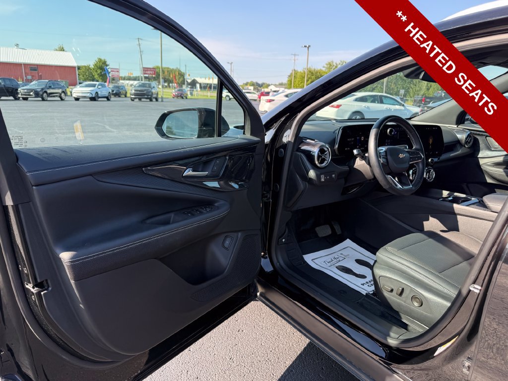 Used 2024 Chevrolet Blazer EV LT AWD/4WD image 12