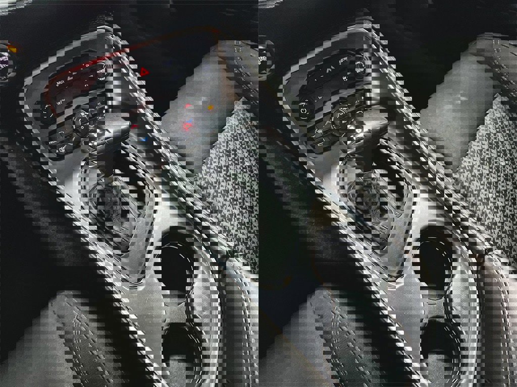 Used 2021 Dodge Challenger SXT w/ Blacktop Package image 31