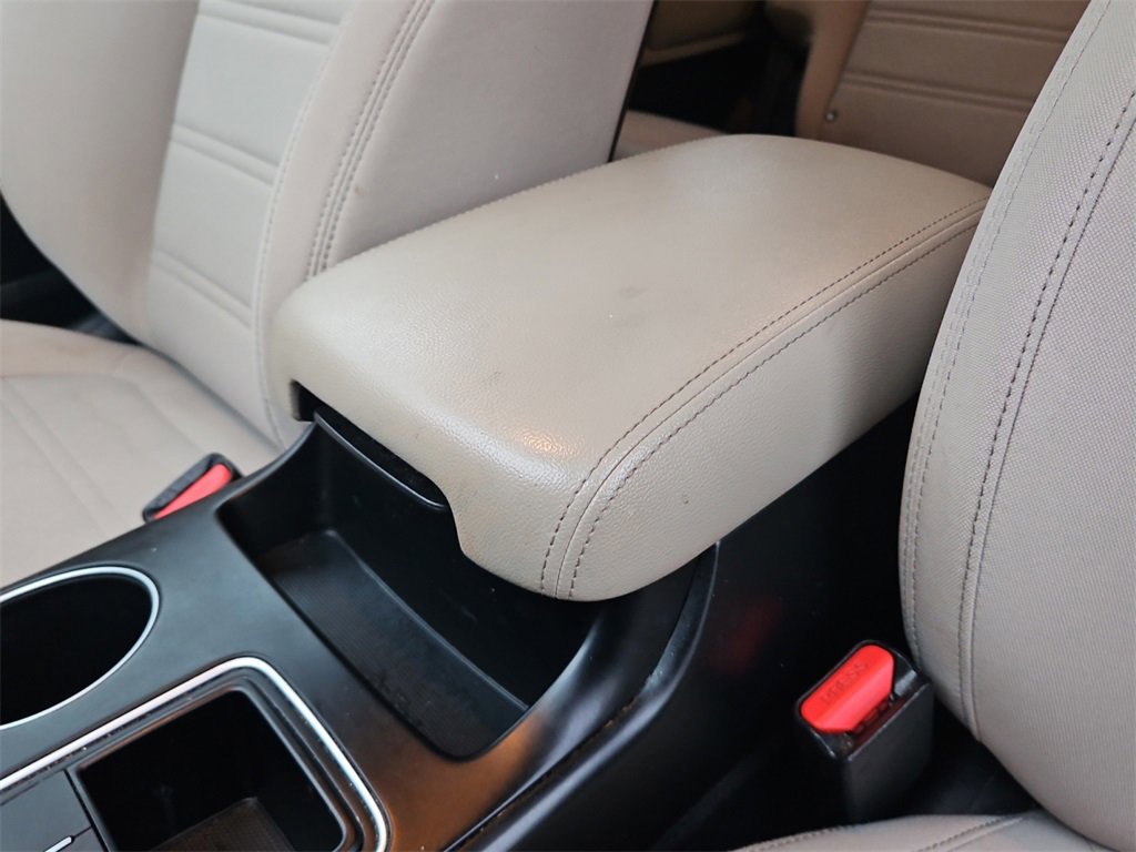 Used 2020 Kia Sorento LX image 11