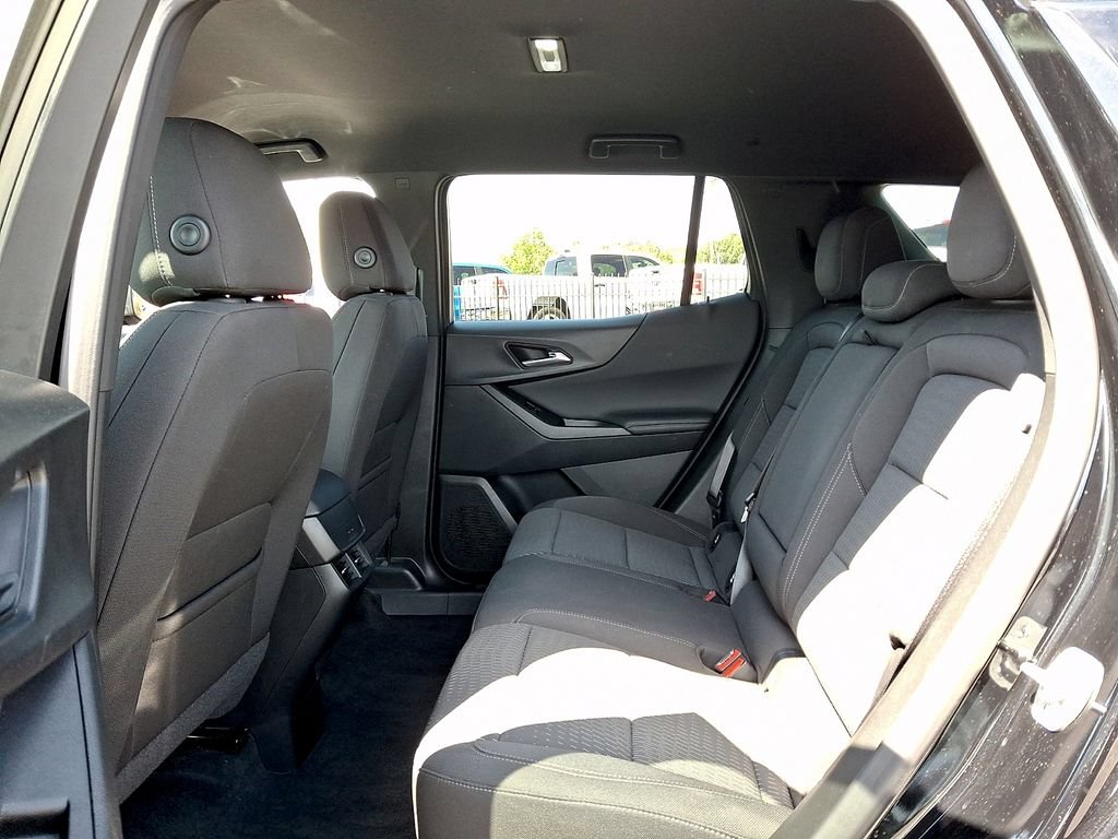 Used 2025 Chevrolet Equinox LT FWD image 10