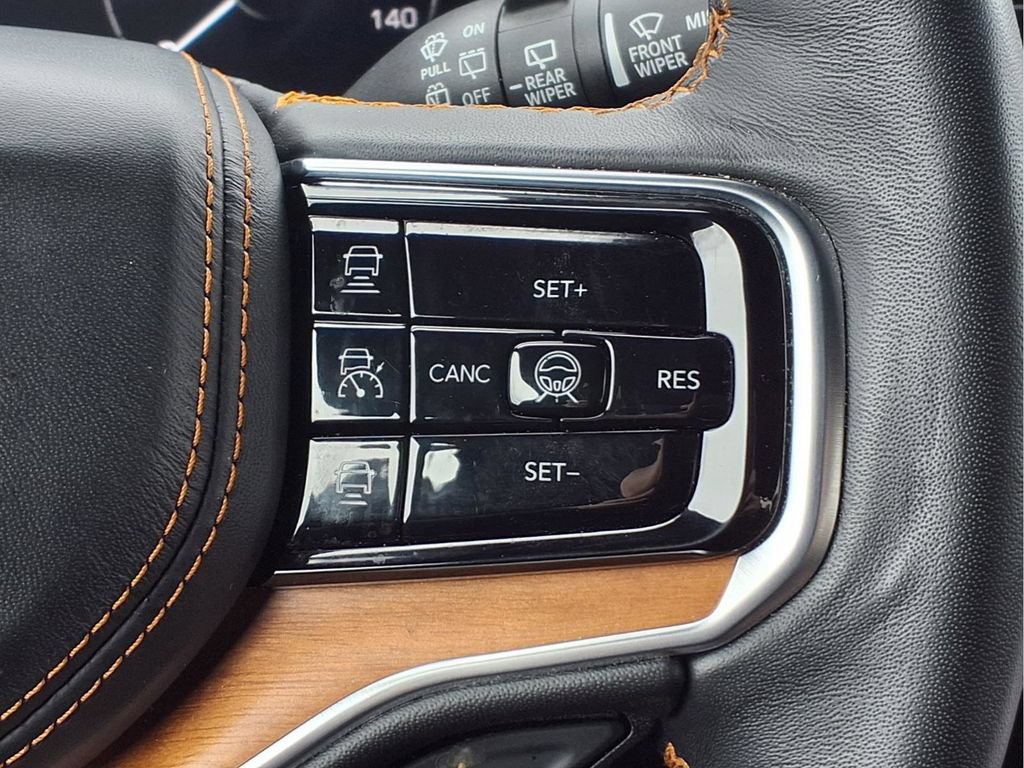 Used 2024 Jeep Grand Wagoneer L Series III AWD/4WD image 14