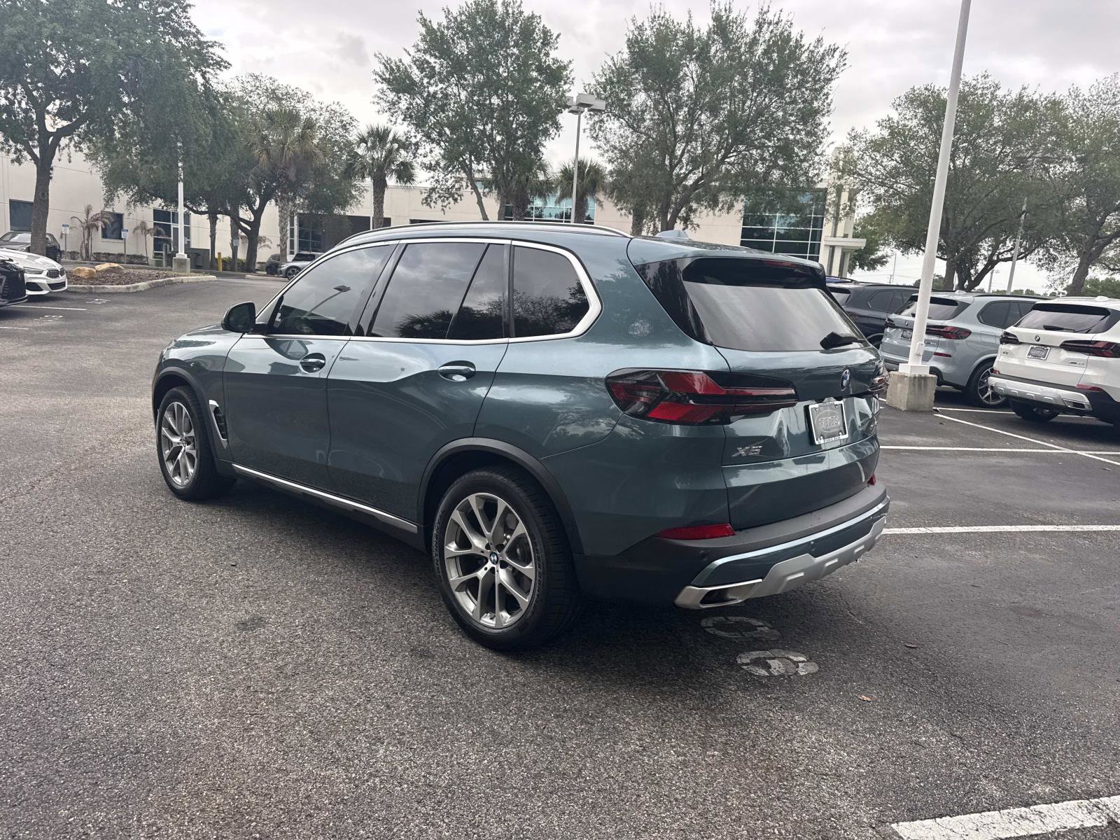 Certified 2024 BMW X5 sDrive40i w/ Premium Package image 6