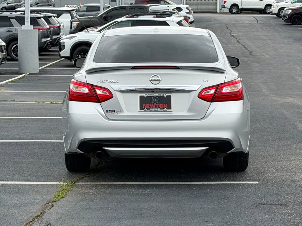 Used 2016 Nissan Altima 2.5 SL w/ 2.5 Technology w/LED Package FWD image 6