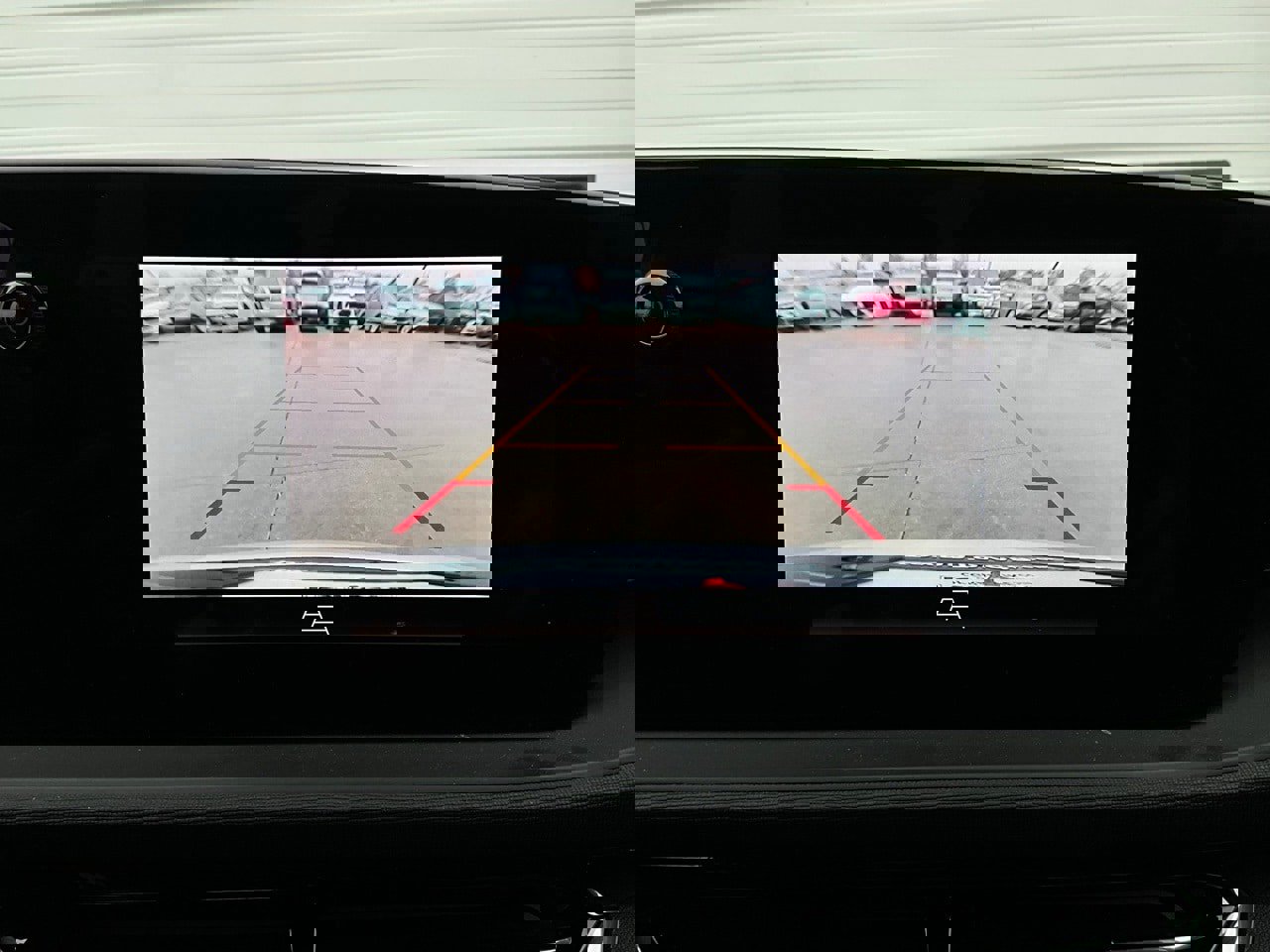 Used 2025 Buick Envista Sport Touring image 31