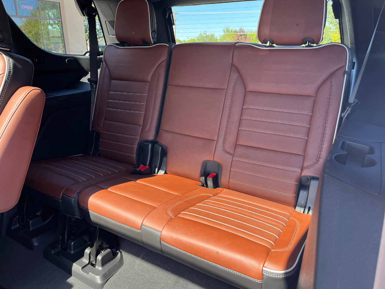 Used 2024 GMC Yukon Denali Ultimate image 6