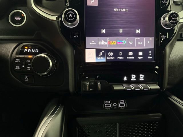 New 2026 RAM 1500 Big Horn AWD/4WD image 17