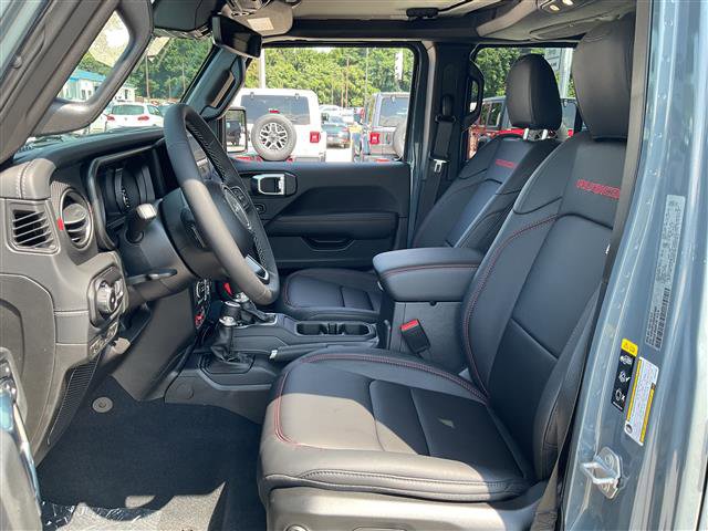 New 2025 Jeep Wrangler Unlimited Rubicon w/ Technology Group image 8