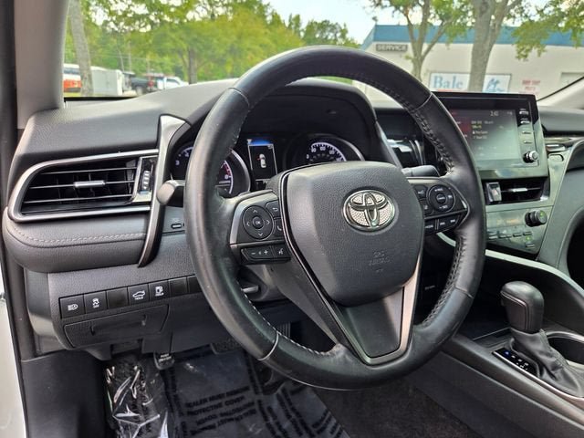 Used 2021 Toyota Camry SE w/ Convenience Package FWD image 10