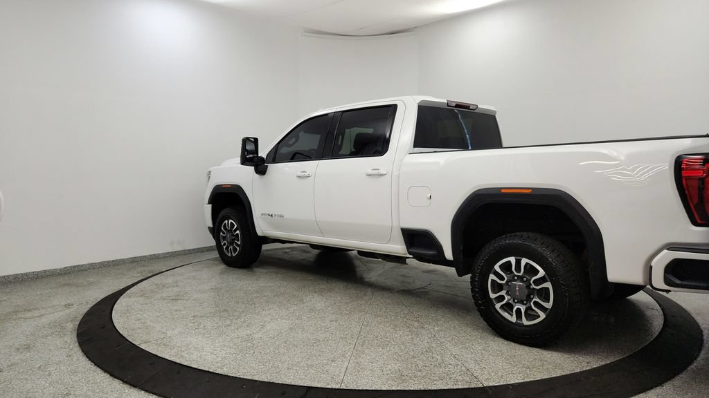 Used 2021 GMC Sierra 2500 AT4 AWD/4WD image 3