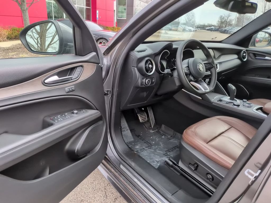 Used 2023 Alfa Romeo Stelvio Ti w/ Active Assist Plus Package AWD/4WD image 20