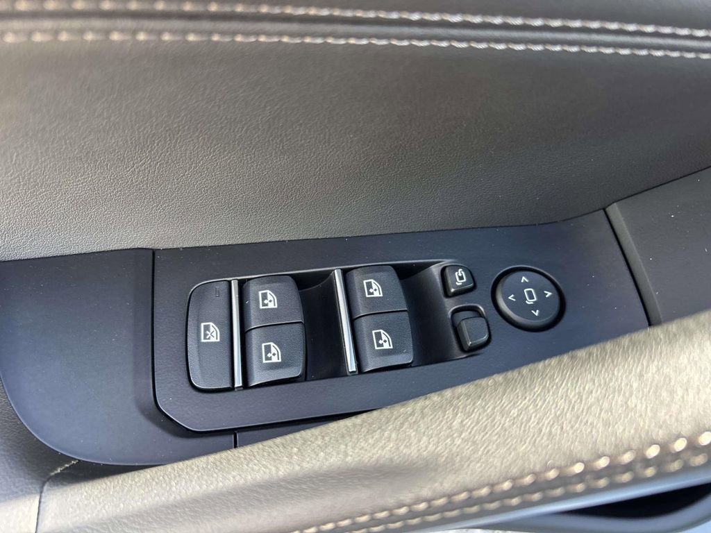 New 2026 BMW X6 xDrive40i image 13