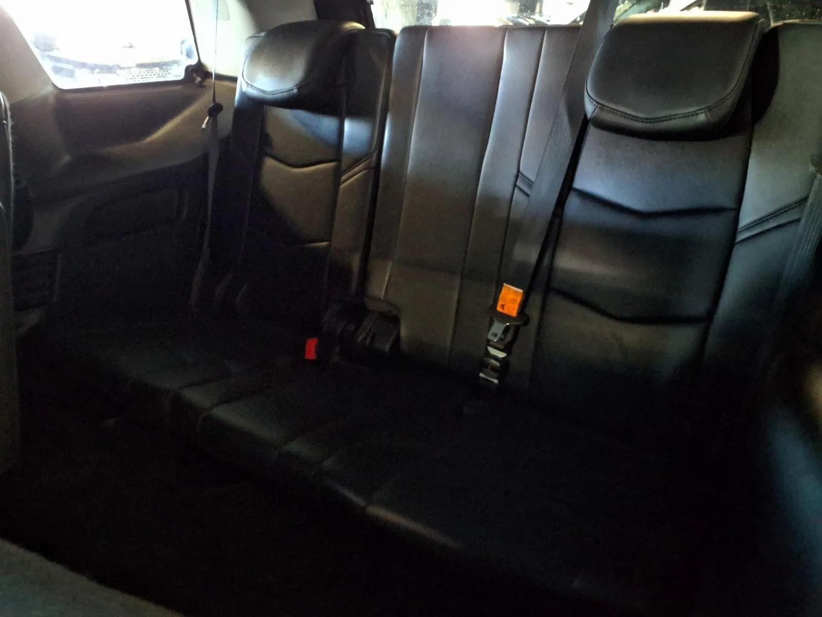 Used 2020 Cadillac Escalade Luxury AWD/4WD image 16