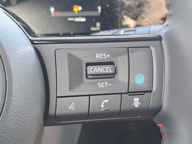 New 2026 Nissan Kicks SR AWD/4WD image 25