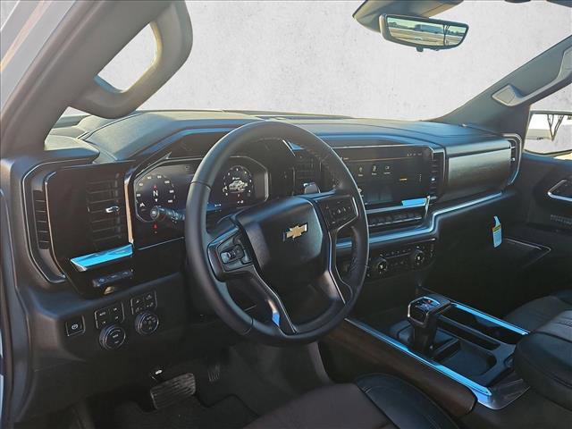 New 2026 Chevrolet Silverado 1500 High Country w/ Technology Package AWD/4WD video 3