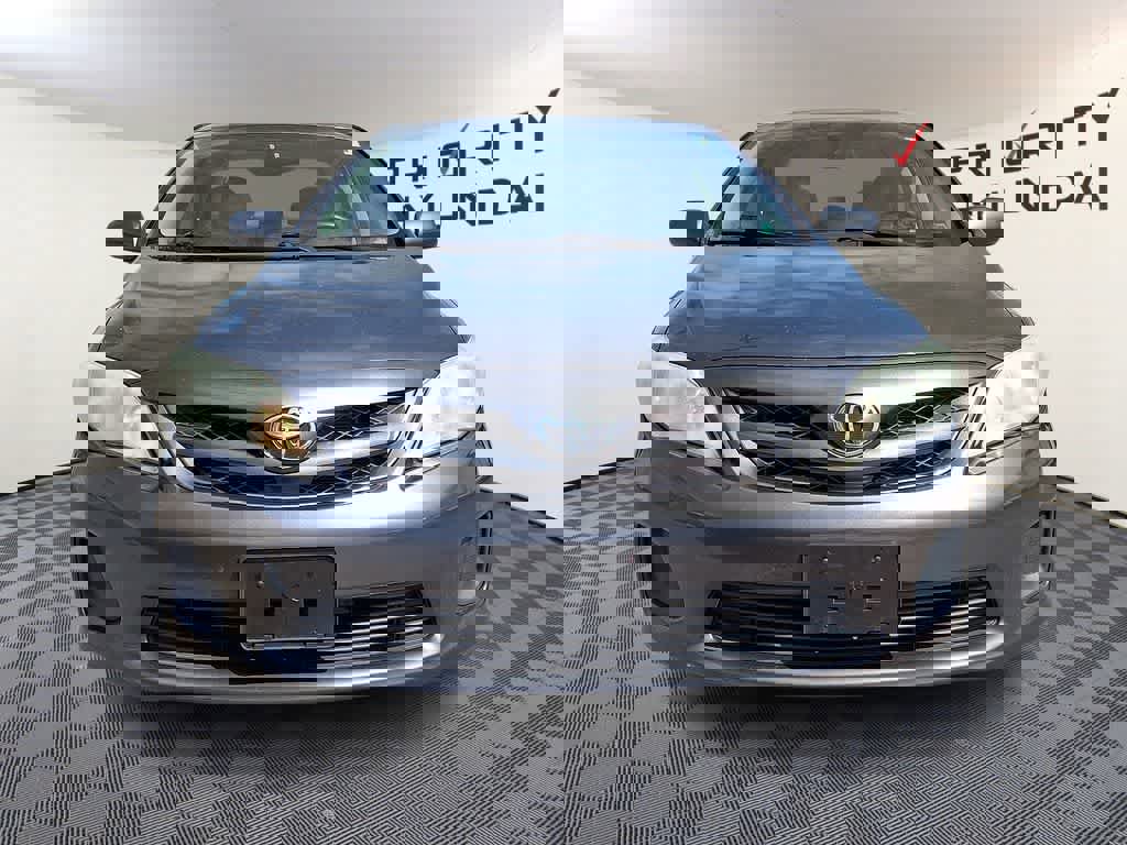 Used 2013 Toyota Corolla L image 2