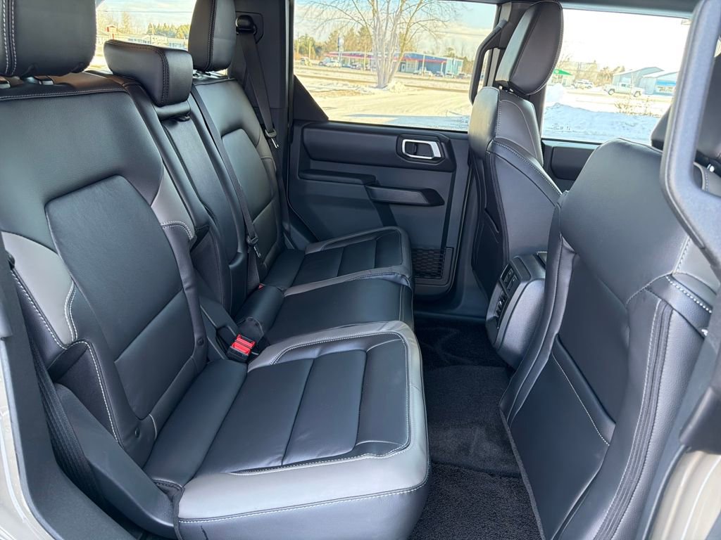 New 2026 Ford Bronco Outer Banks w/ Sasquatch Package image 15