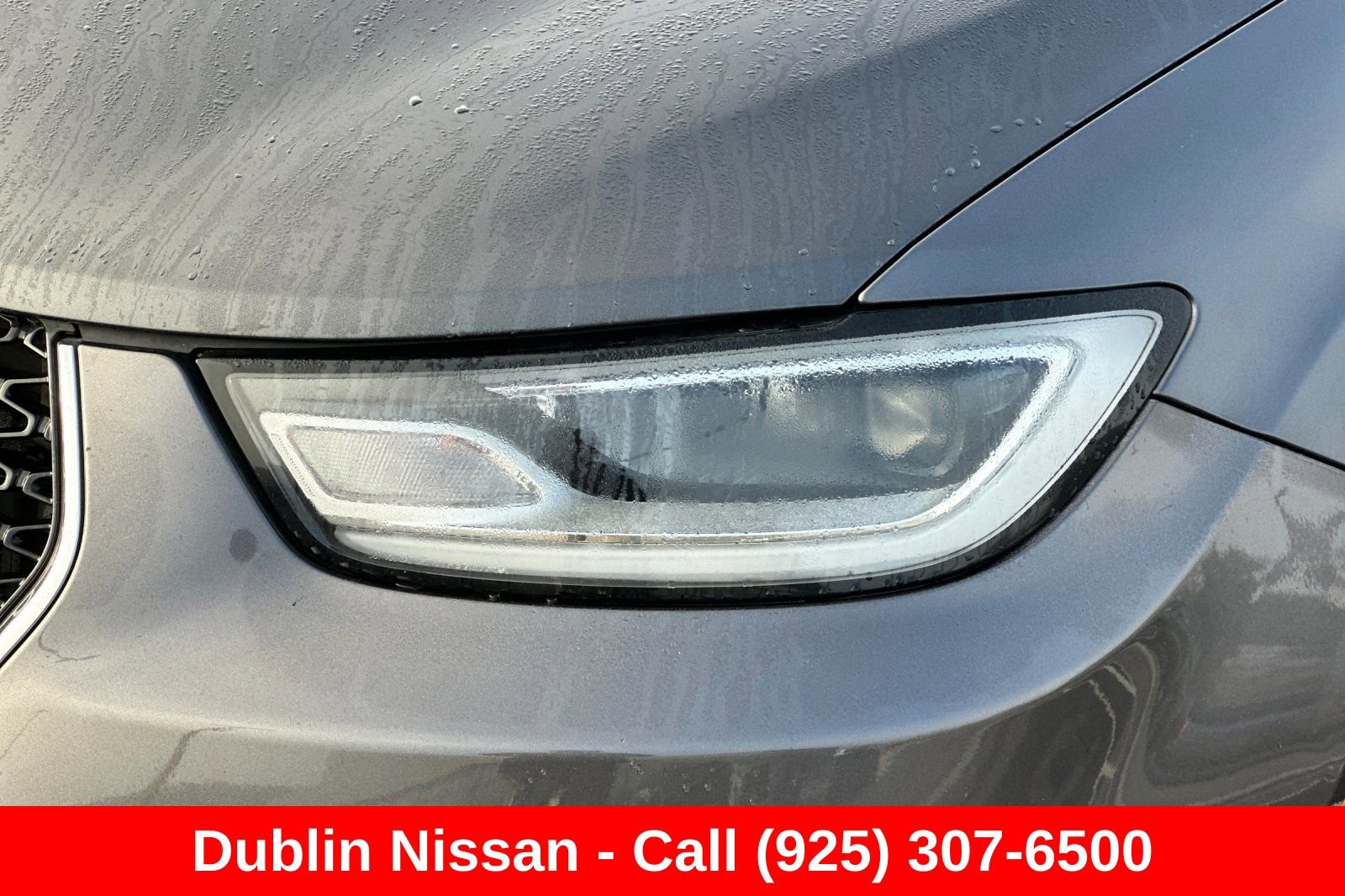 Used 2022 Chrysler Pacifica Touring-L FWD image 53