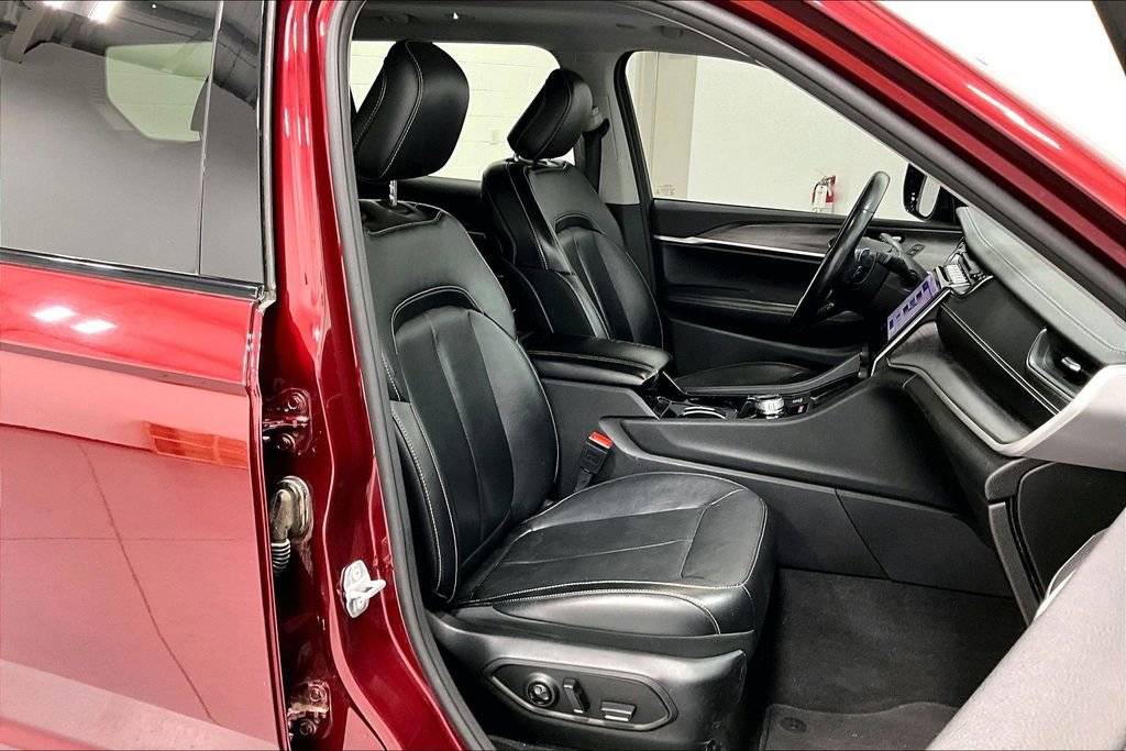 Used 2021 Jeep Grand Cherokee L Limited image 10