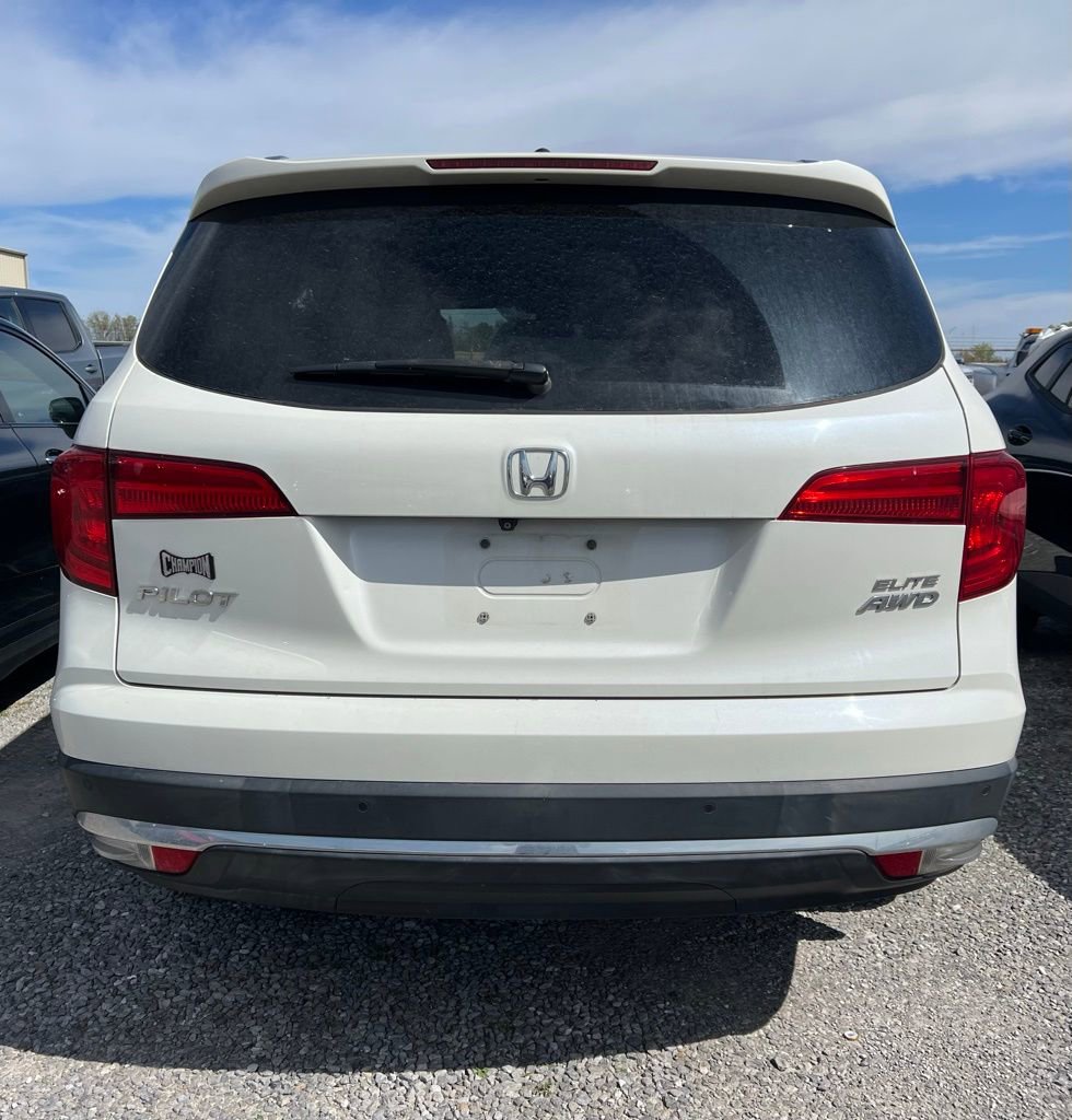 Used 2017 Honda Pilot Elite image 5