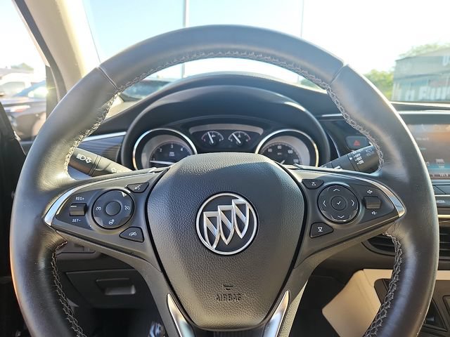 Used 2020 Buick Envision Essence FWD image 19