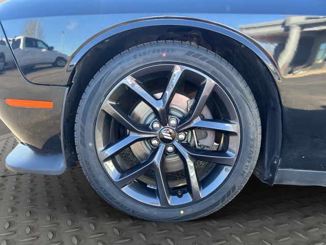 Used 2019 Dodge Challenger R/T w/ Driver Convenience Group RWD image 15
