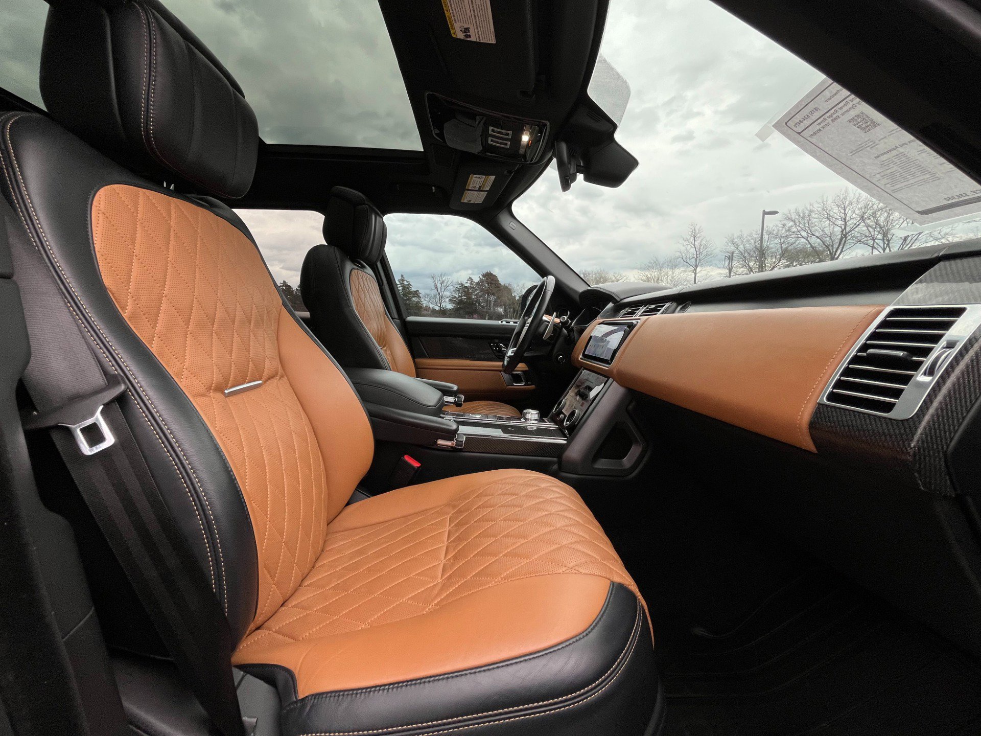 Used 2019 Land Rover Range Rover SV Autobiography Dynamic image 17