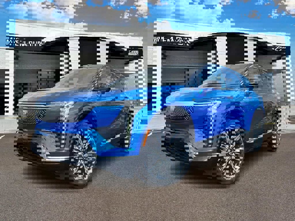 New 2025 Cadillac Optiq Luxury 2