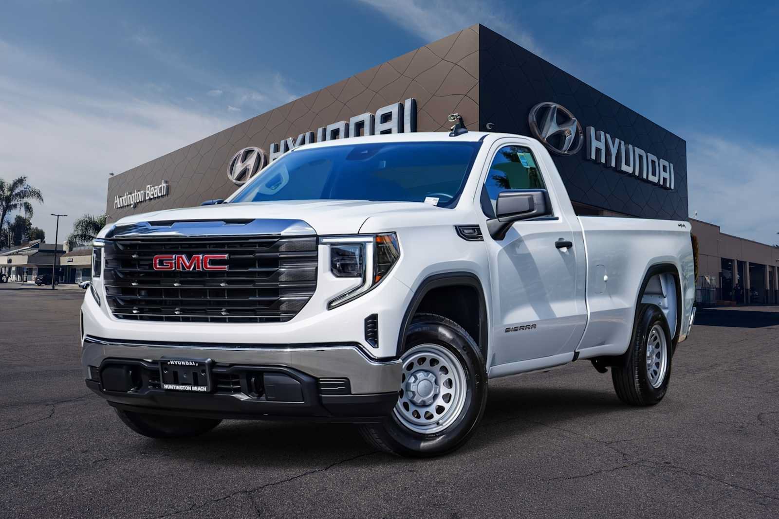 Used 2025 GMC Sierra 1500 Pro w/ Pro Value Package AWD/4WD image 1
