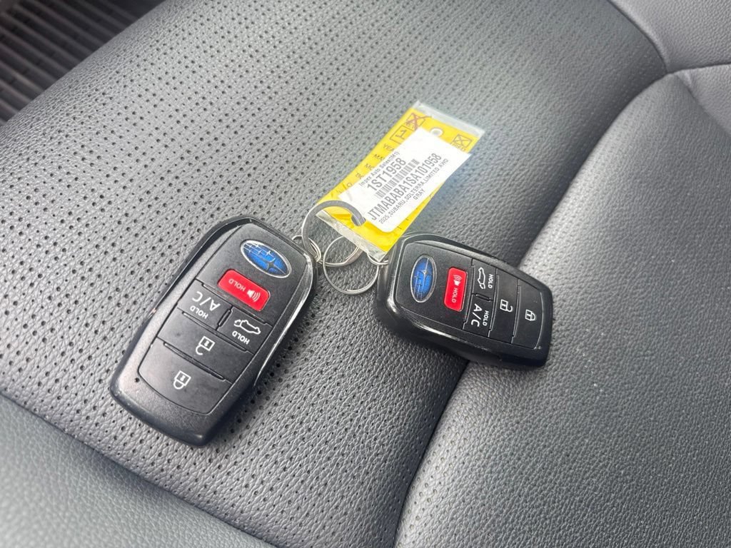 Used 2025 Subaru Solterra AWD/4WD image 30