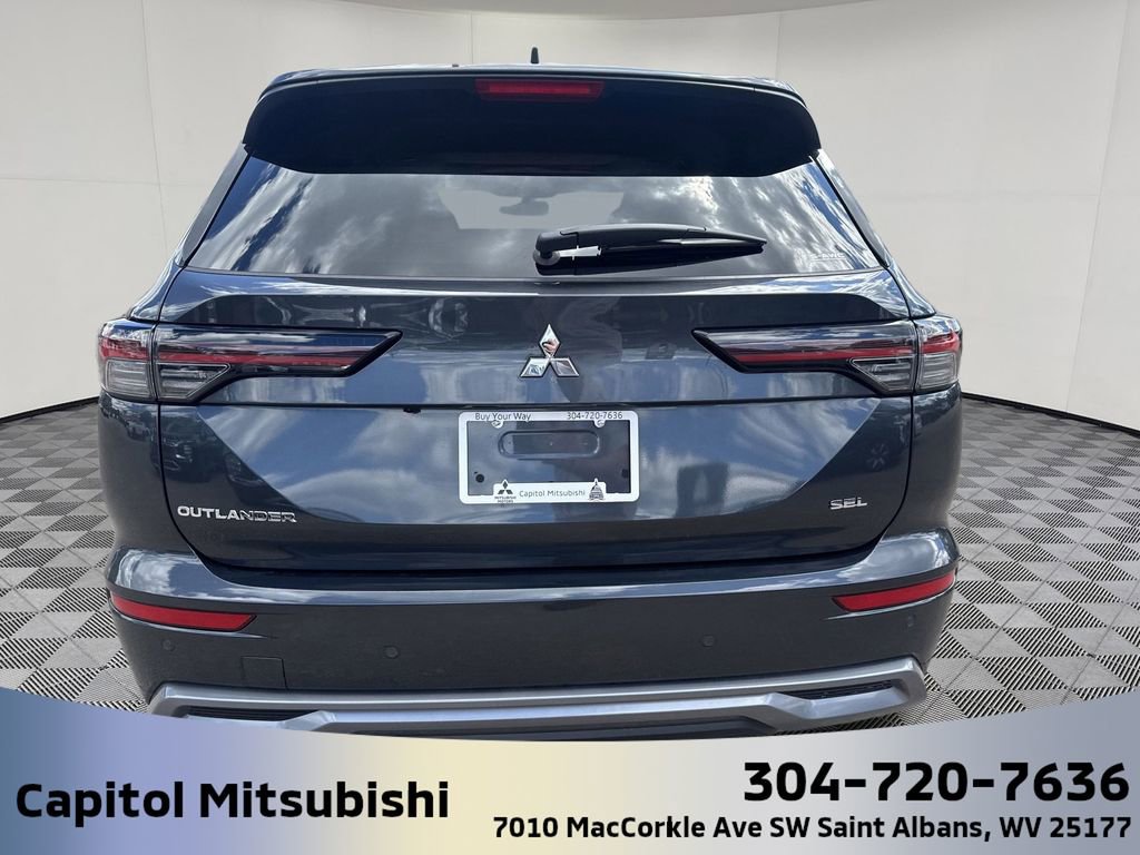 New 2025 Mitsubishi Outlander SEL image 6