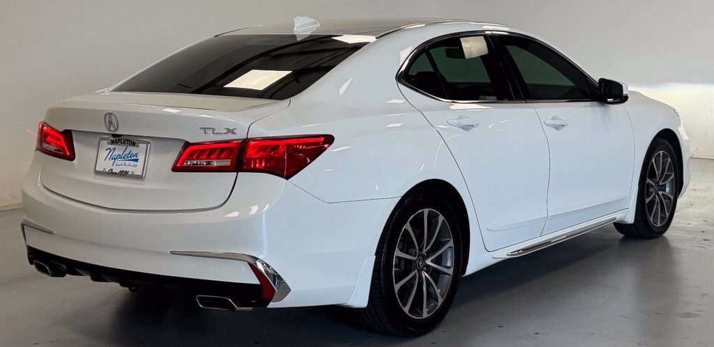 Used 2018 Acura TLX w/ Technology Package FWD image 3
