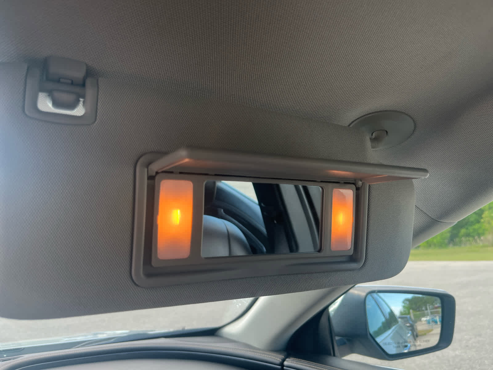 Used 2019 Chevrolet Impala LT FWD image 30