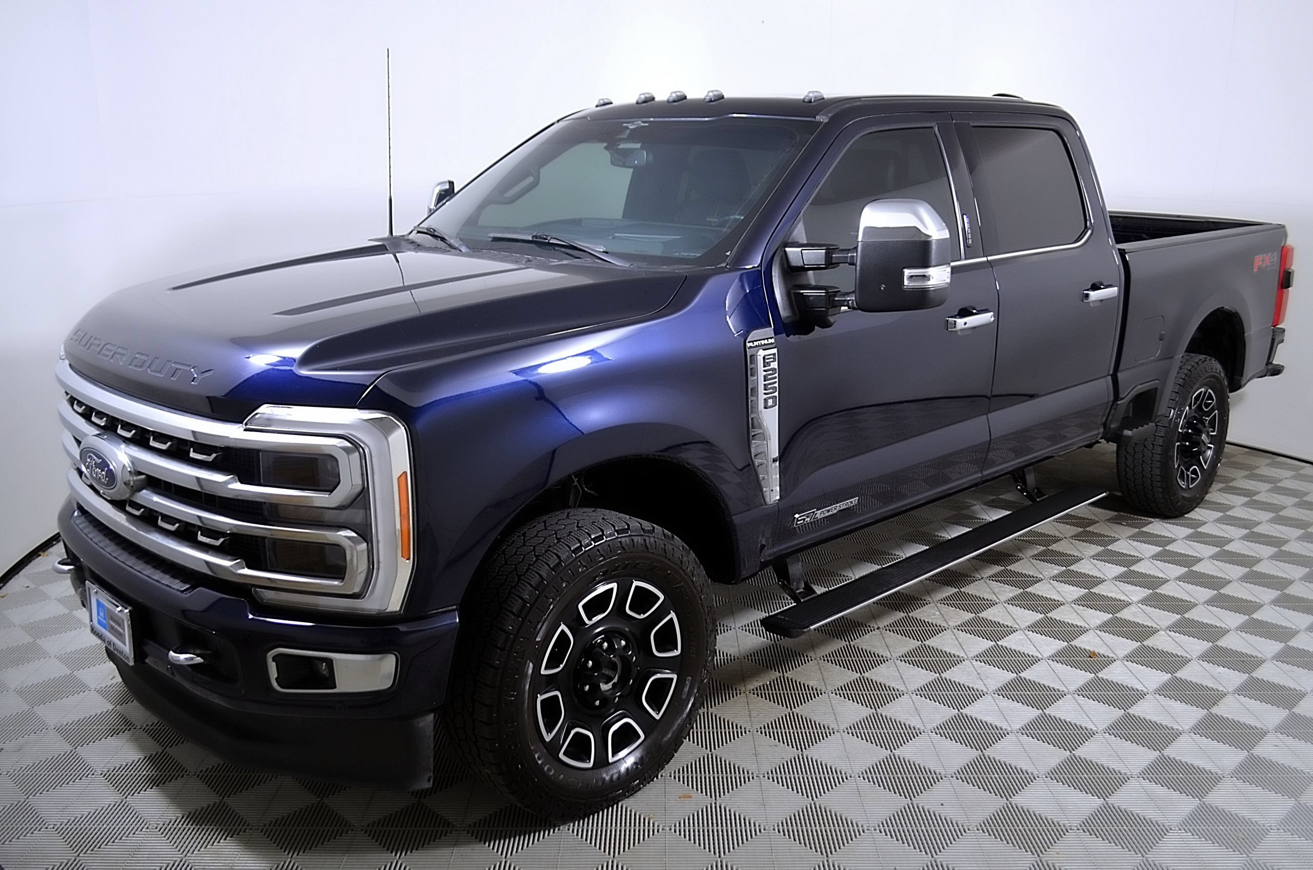 Used 2023 Ford F250 Platinum AWD/4WD video 3