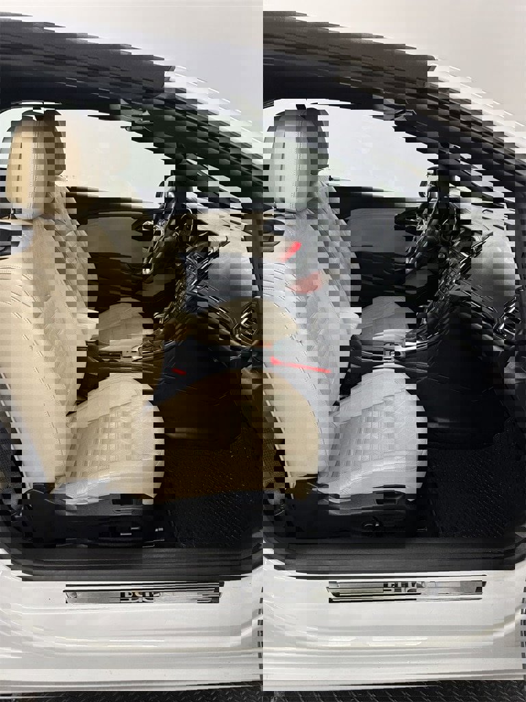 Used 2017 Buick Cascada Premium image 32