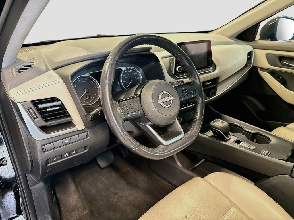 Used 2023 Nissan Rogue SV w/ SV Premium B Package FWD image 10